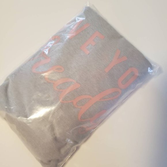 Time And Tru I love You Already Gray Maternity Shirt Ruched Sides Size Medium - Picture 8 of 9